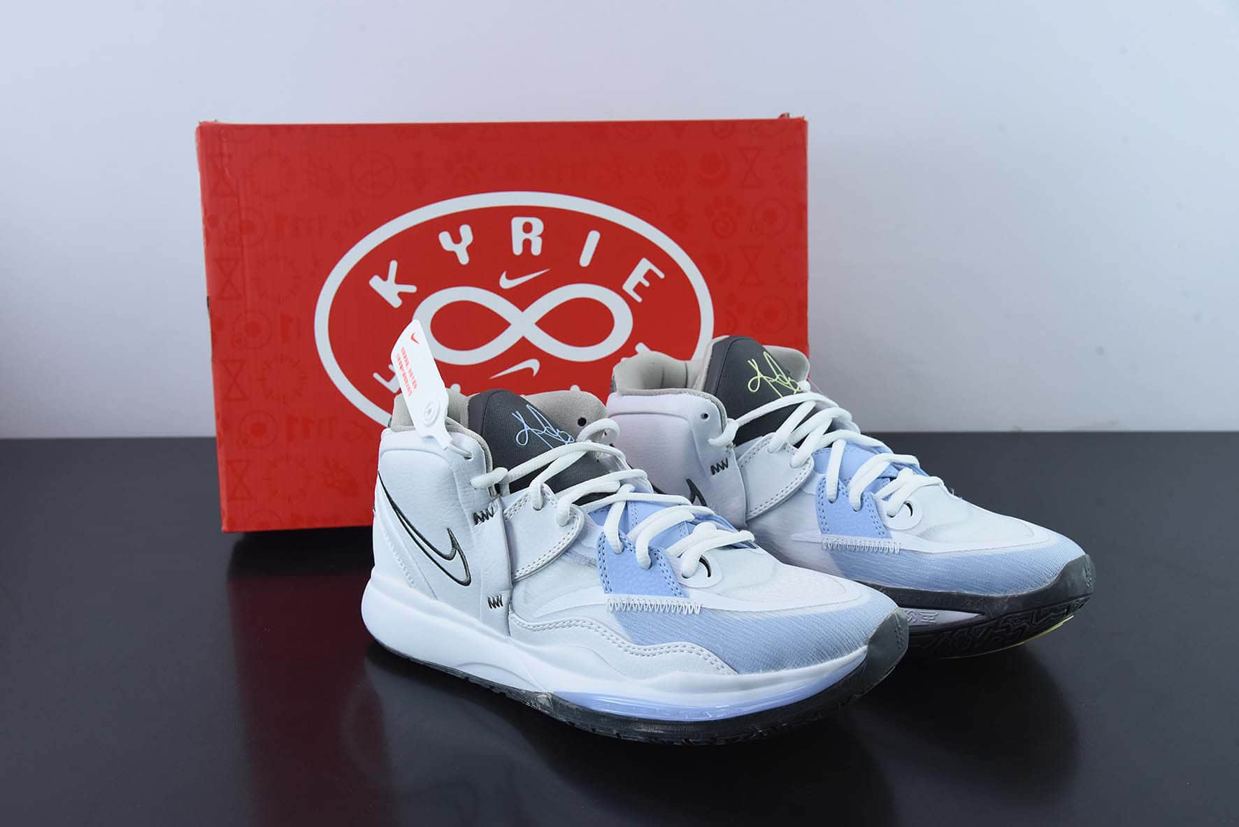 Kyrie Infinity 8 EP White Ice Blue  DC9134-102