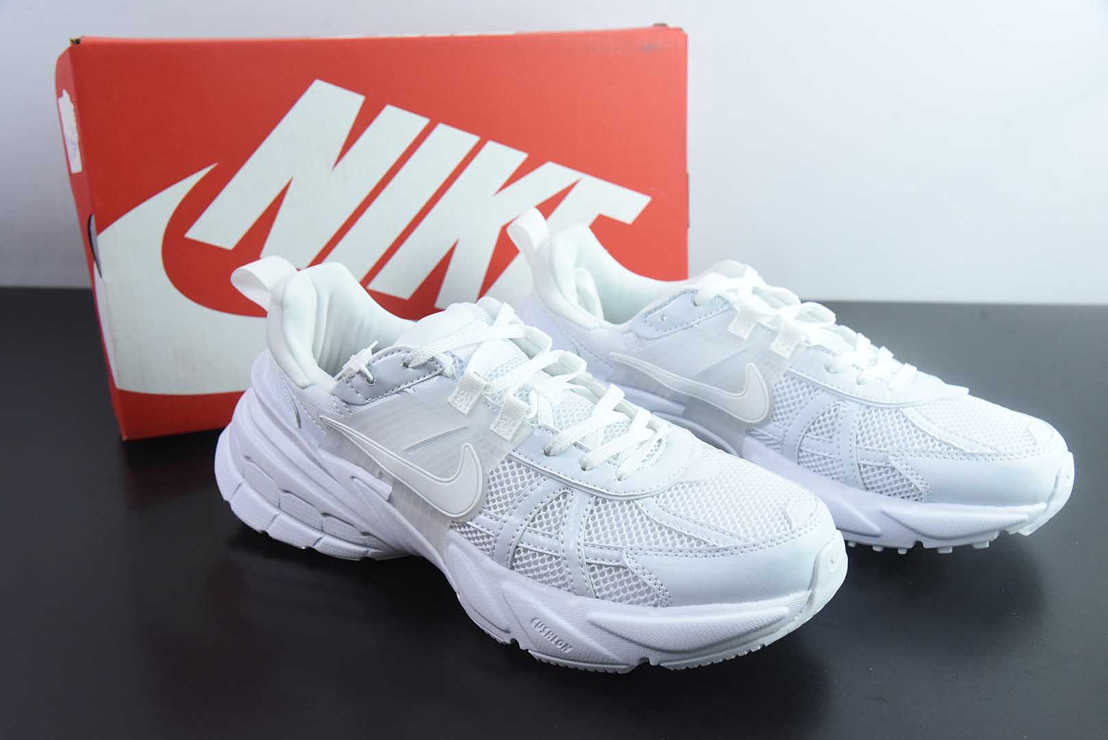 Nike V2K Runtekk Run